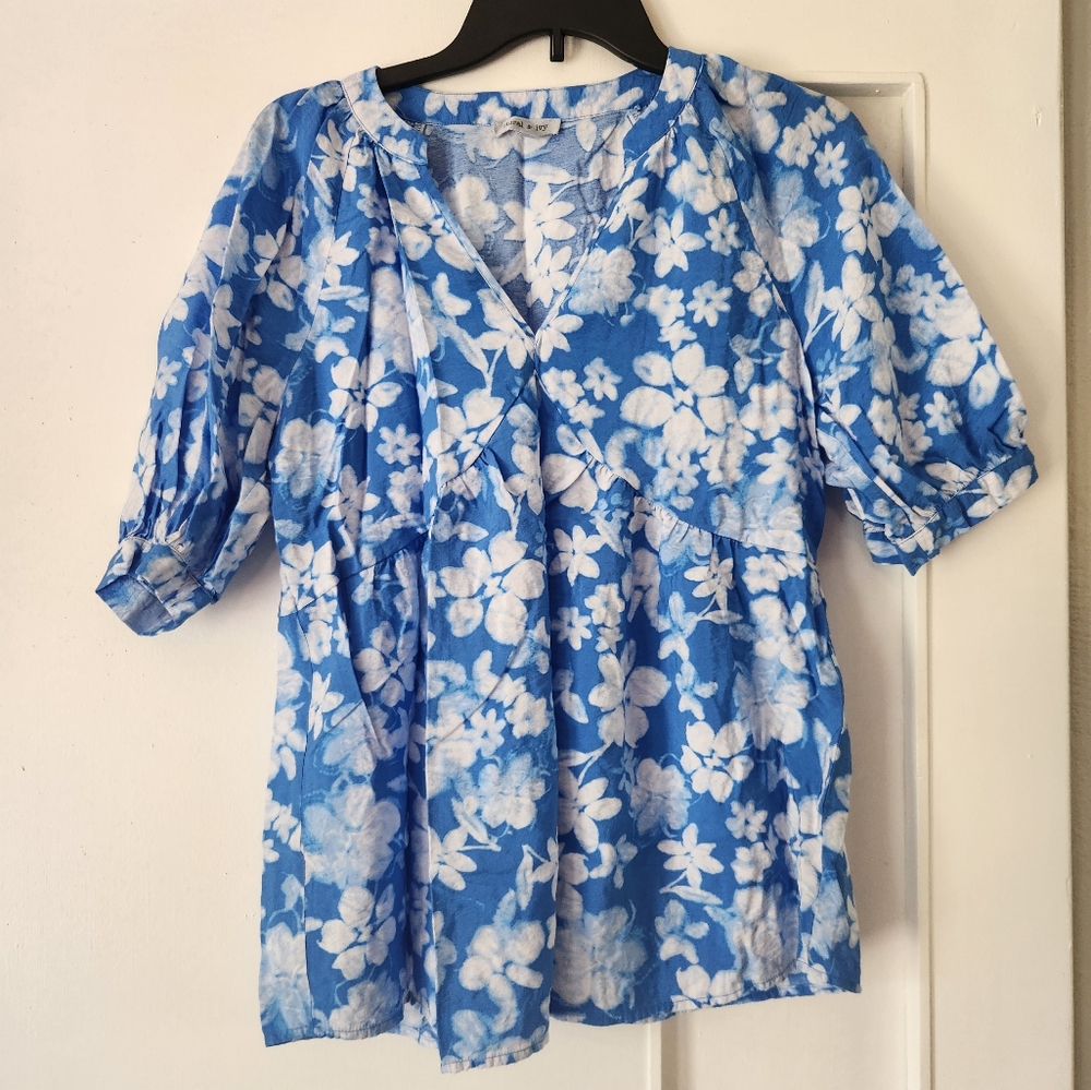 Floral Blue and White Blouse